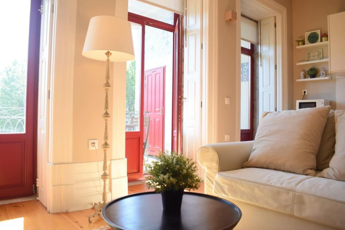 Liiiving In Porto - Vintage Balcony Apartment Εξωτερικό φωτογραφία