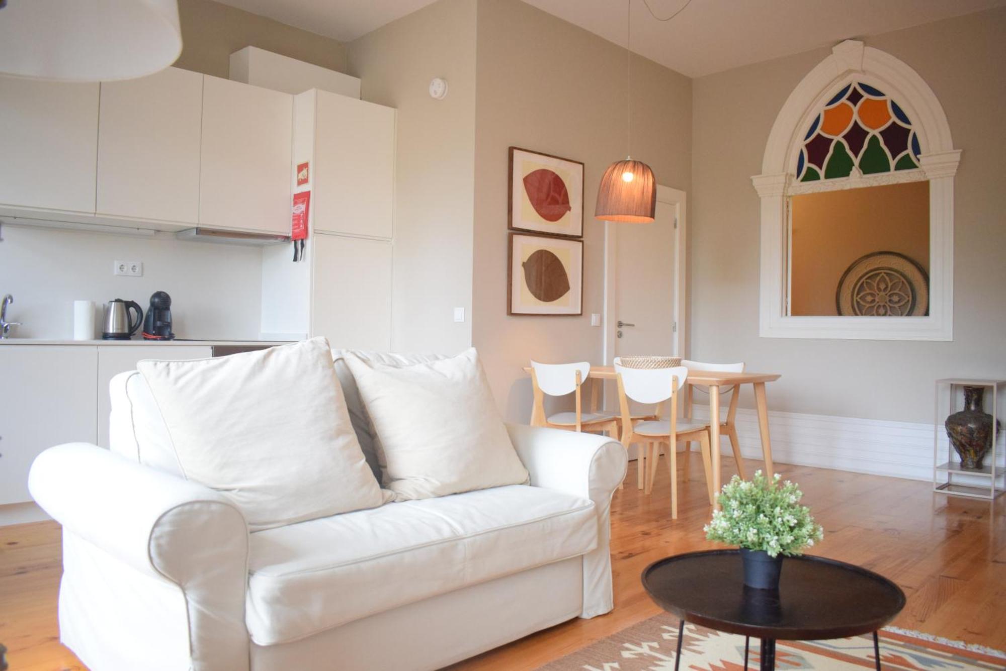 Liiiving In Porto - Vintage Balcony Apartment Εξωτερικό φωτογραφία